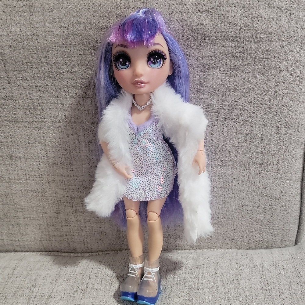 Rainbow High Violet Willow Fashion Doll 11'' MGA 2019 Series 1.